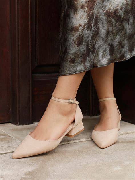 nude low heel