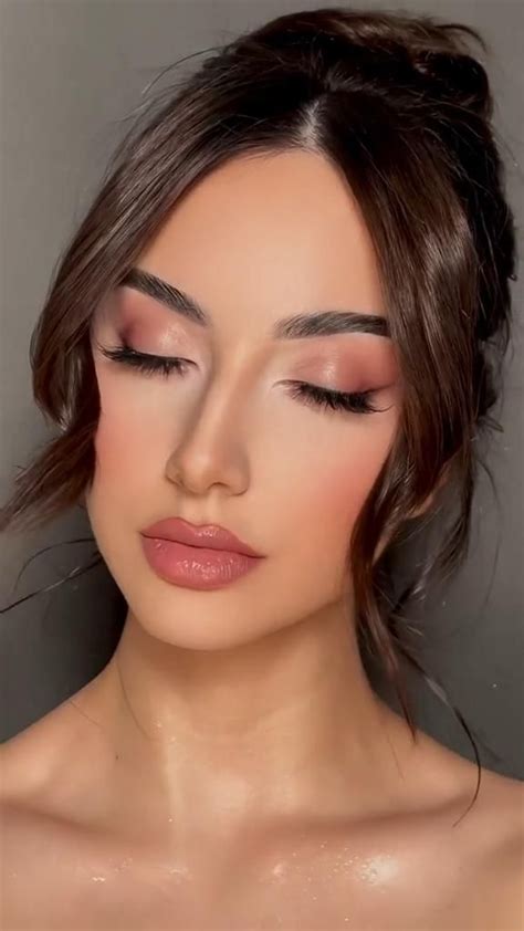 nude makeup