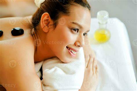 nude massage body