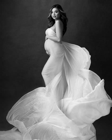 nude maternity boudoir