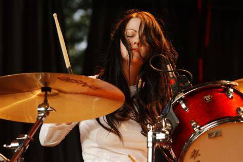 nude meg white