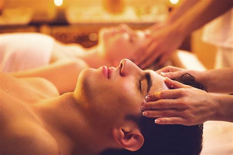 nude men in spa