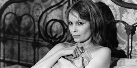 nude mia farrow