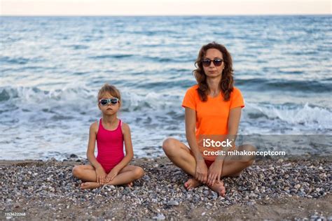 nude mom at beach