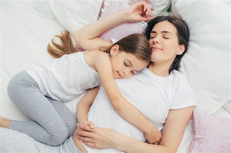 nude mom sleep