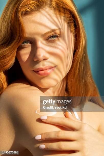 nude natural redhead