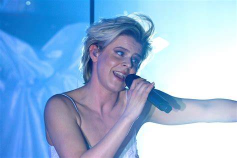 nude on stage video