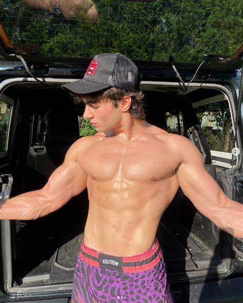 nude outdoor men
