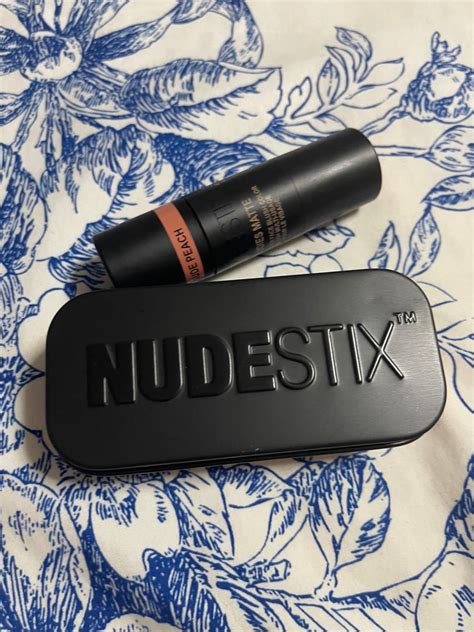 nude peach
