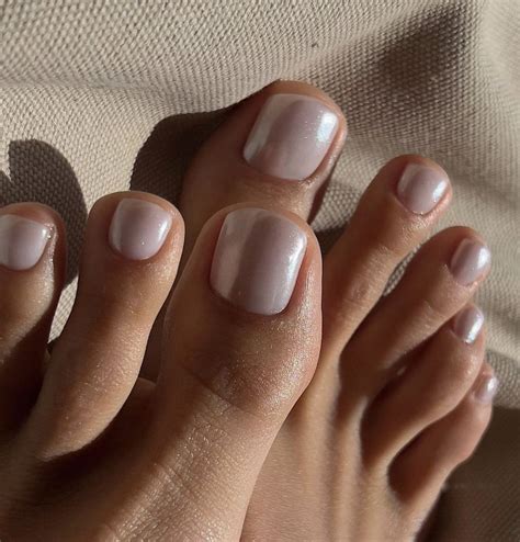 nude pedi