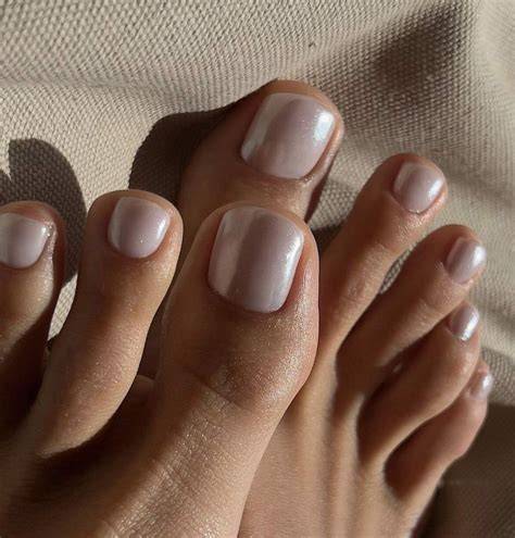 nude pedicure