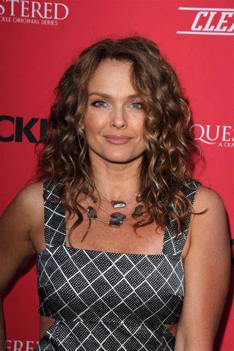 nude pics of dina meyer