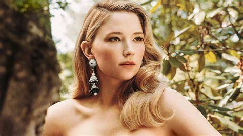 nude pictures of haley bennett