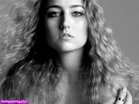 nude pictures of leelee sobieski