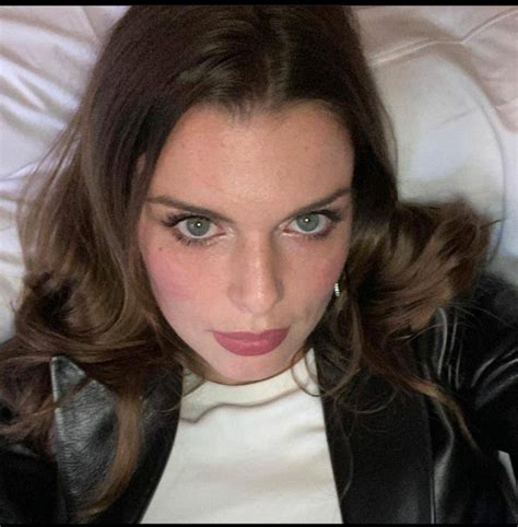 nude pov