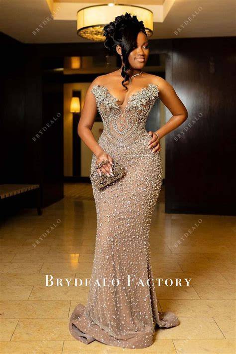 nude prom