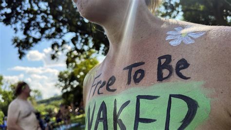 nude race