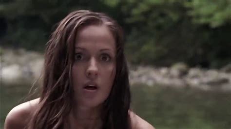 nude scenes in wrong turn