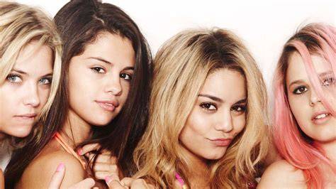 nude spring breakers