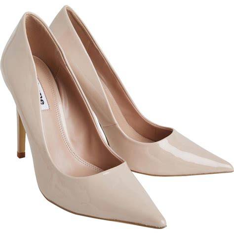 nude stiletto shoes