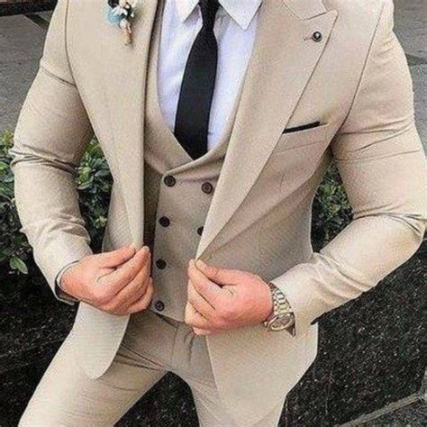 nude suits