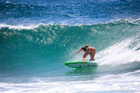 nude surf chicks
