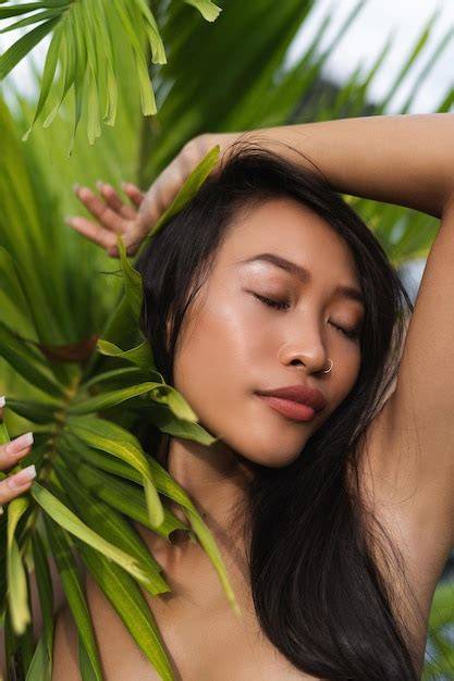 nude tan boobs