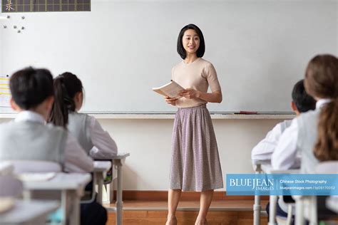 Nude Teacher Teaching