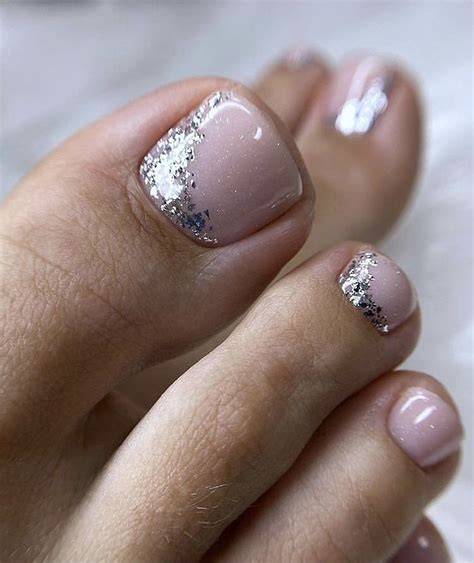 nude toe nail