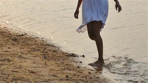nude walking video
