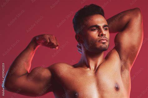 nude weightlifting