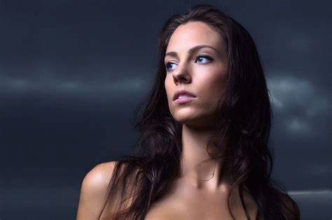 nude weman