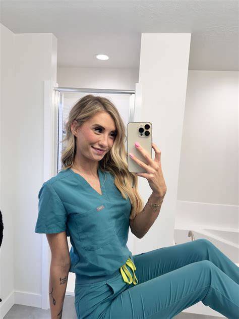 nurse aria nude