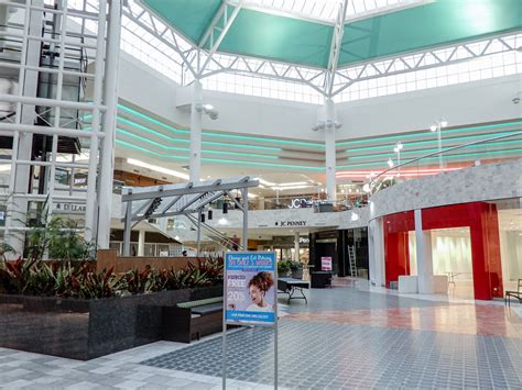 Oakview Mall Omaha