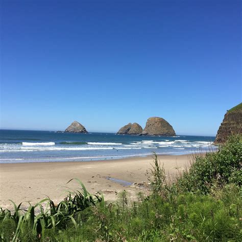 oceanside beach oregon