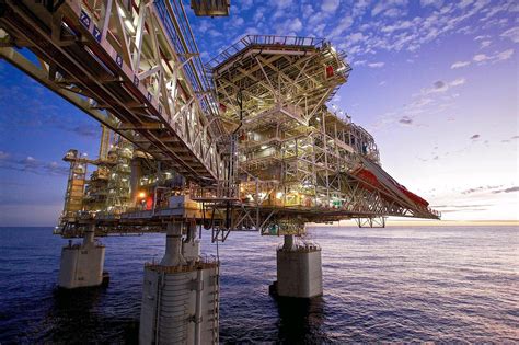 Offshore Structures Engineering