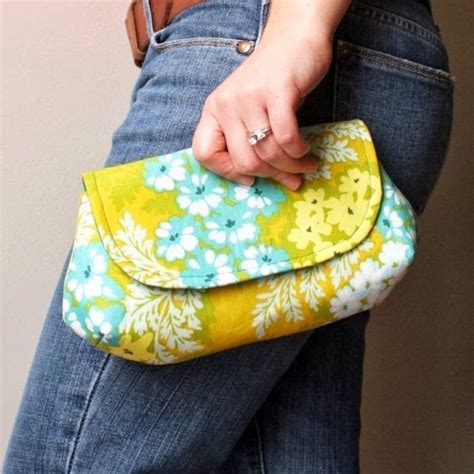 oh sew fresh Free clutch pattern with tutorial!