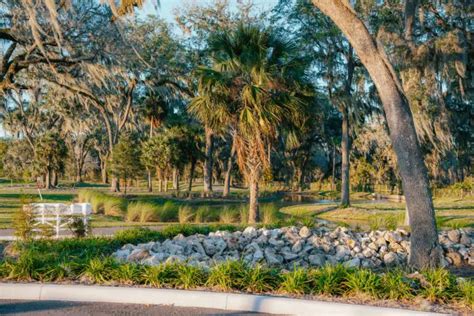 okahumpka single guys