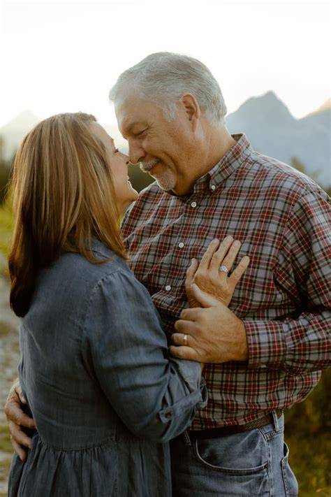 older nude couples
