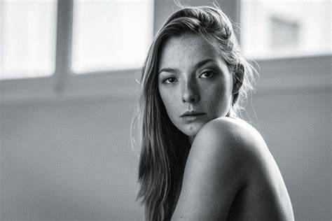 olga kobzar nude