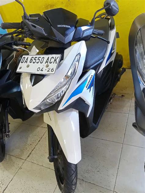 Perbandingan Lengkap: All New Honda PCX 125 vs New Honda Vario