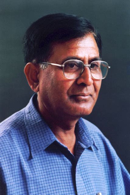 omprakash valmiki biography