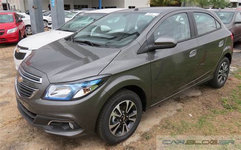 Onix Automatico 2015
