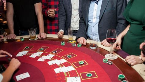 online casino poker tournaments/