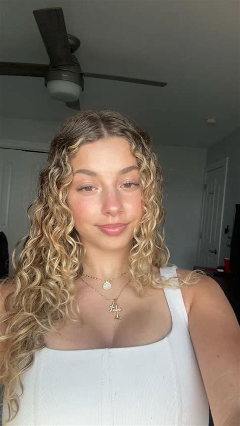 onlyfans kirapregiato