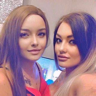 onlyfans lesbians porn