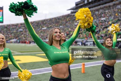 oregon ducks cheer