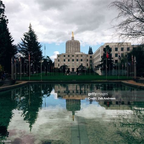 oregon state capitol