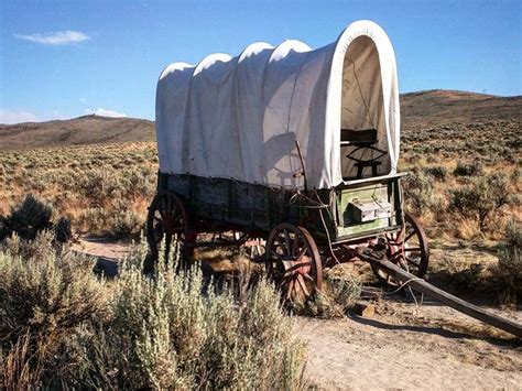 oregon trail wagon