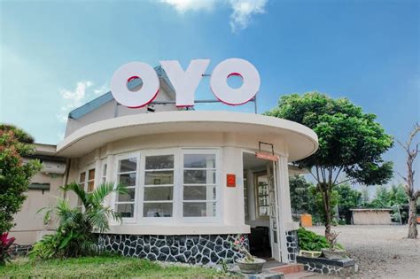 OYO 888 - OYO Flagship 90789 Genteng Residence, Genteng, Surabaya